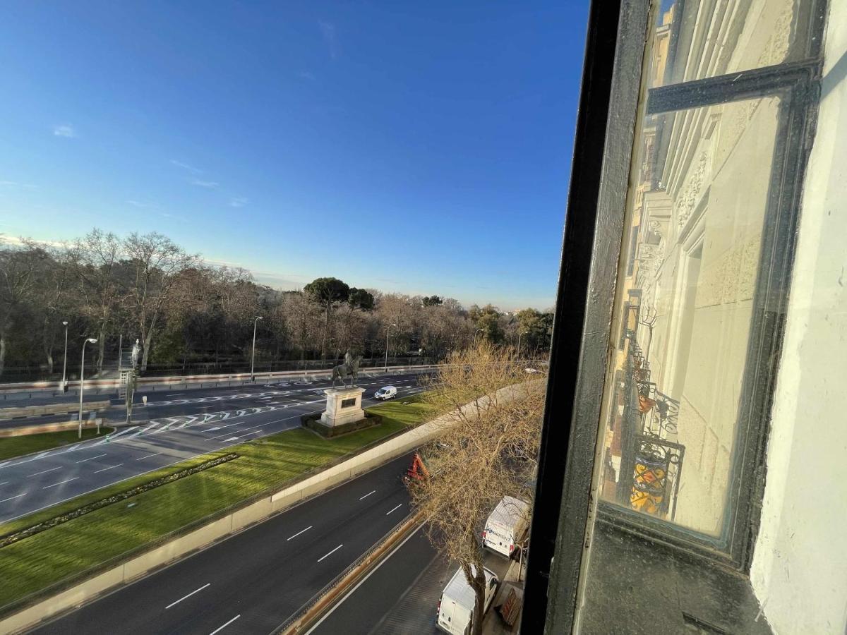 Apartamento Con Vistas Al Parque Del Retiro マドリード エクステリア 写真