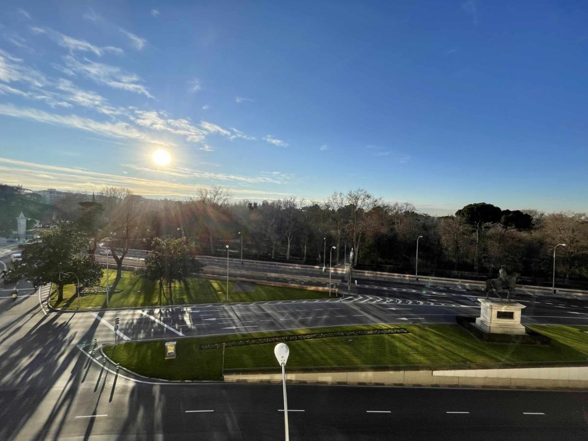 Apartamento Con Vistas Al Parque Del Retiro マドリード エクステリア 写真