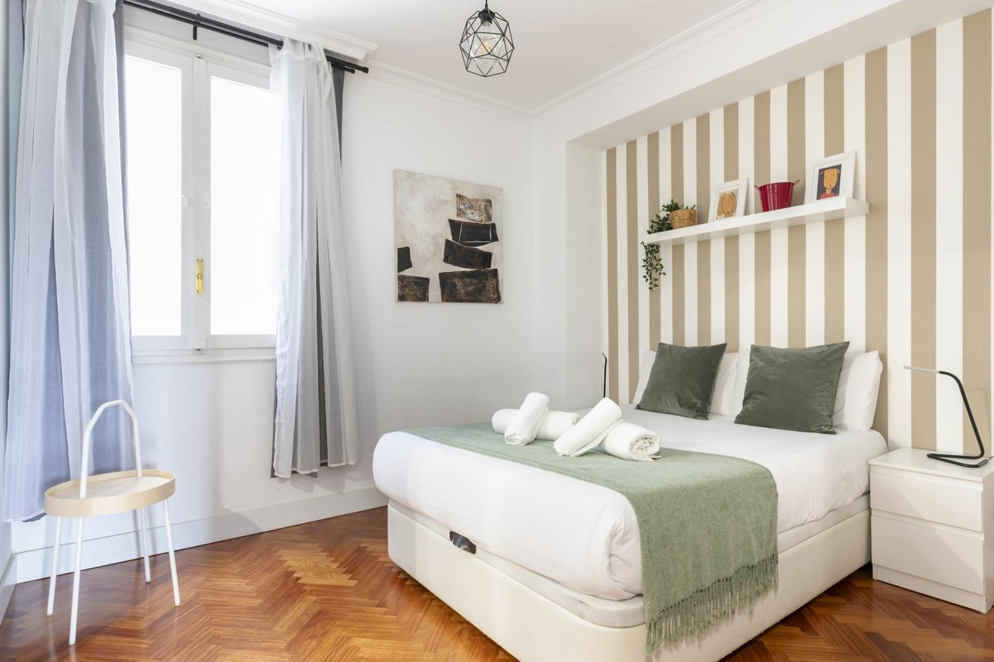 Apartamento Con Vistas Al Parque Del Retiro マドリード エクステリア 写真