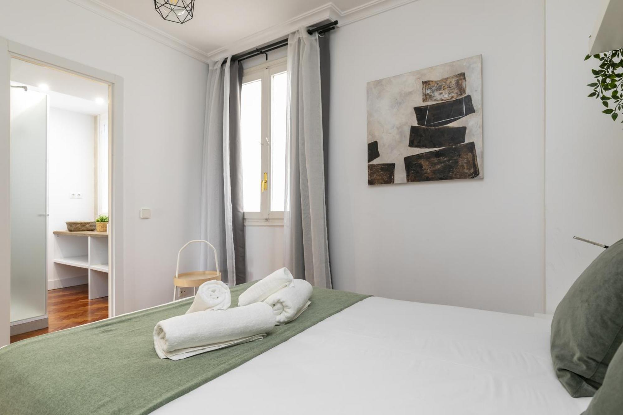 Apartamento Con Vistas Al Parque Del Retiro マドリード エクステリア 写真