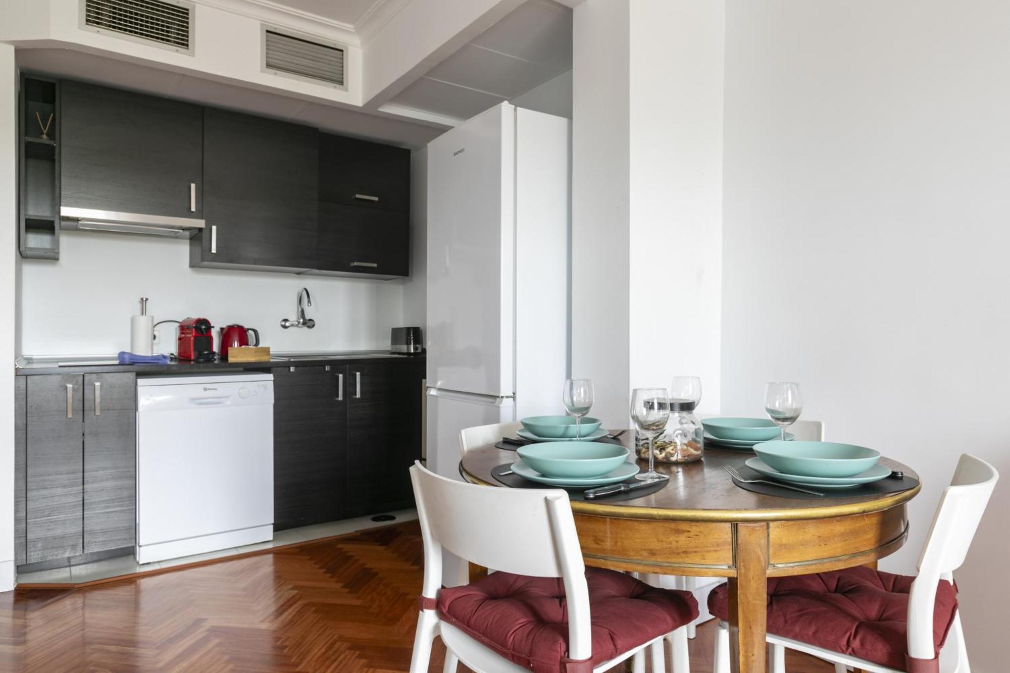 Apartamento Con Vistas Al Parque Del Retiro マドリード エクステリア 写真