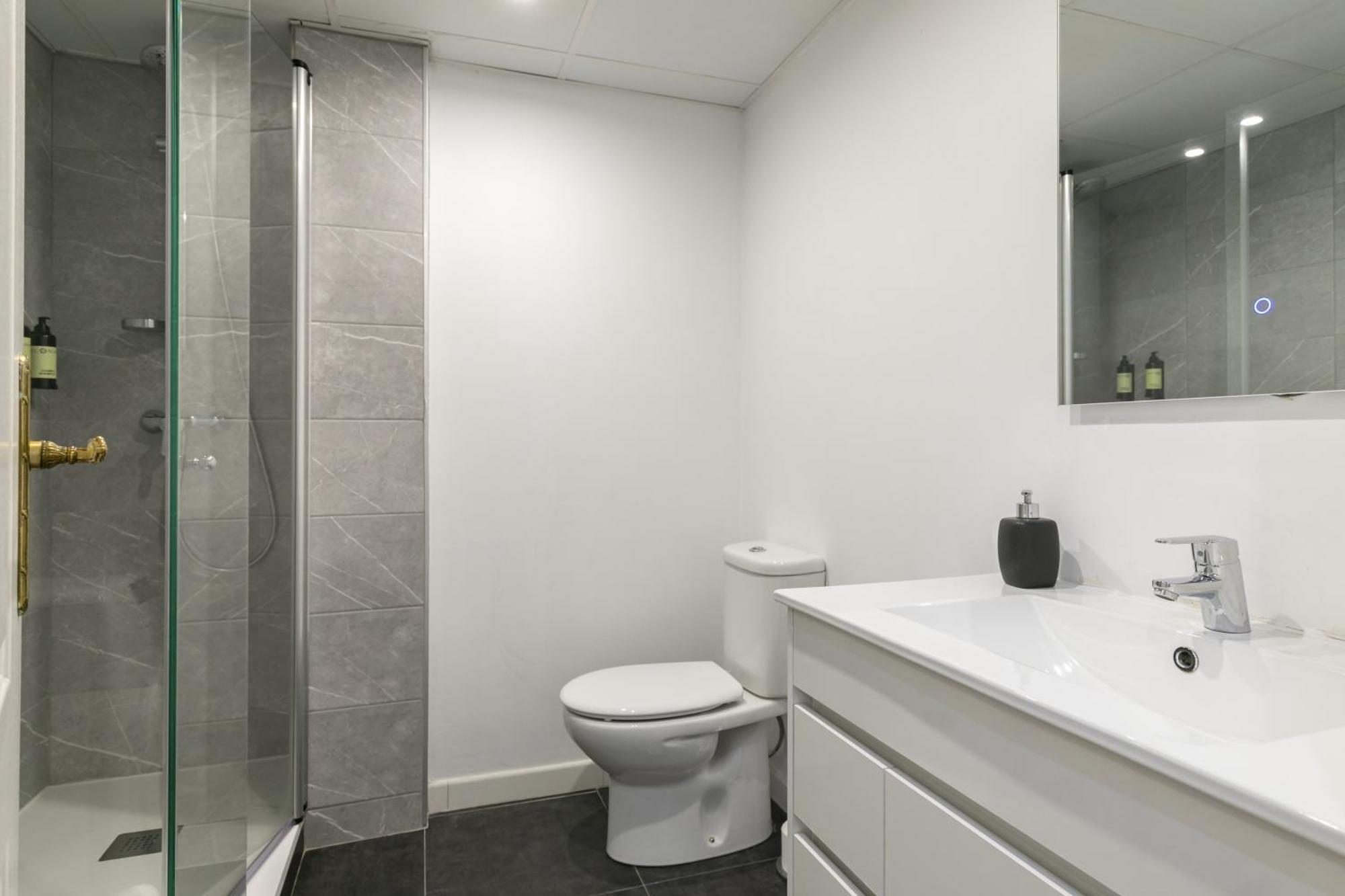 Apartamento Con Vistas Al Parque Del Retiro マドリード エクステリア 写真